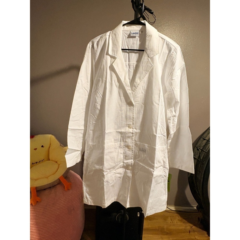 Landau White Long Sleeve Lab Coat - multi pockets, Sz S